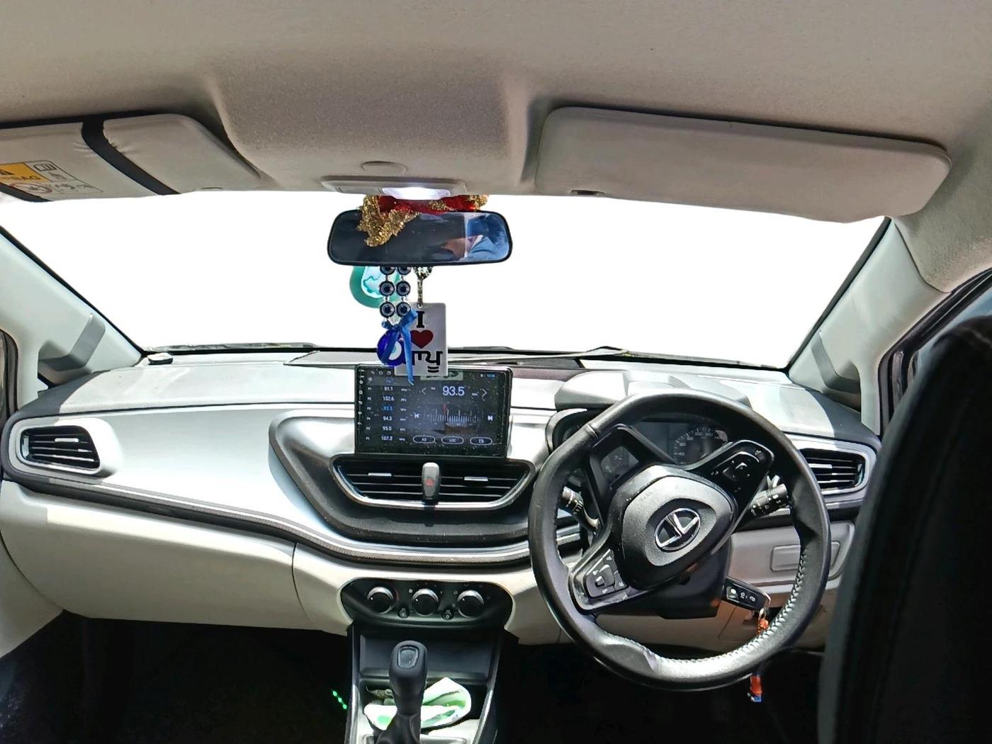 2021 Tata ALTROZ XE PETROL, Petrol, Manual, 45,939 km, interior