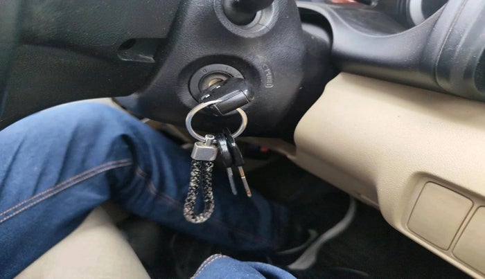 2011 Honda City 1.5L I-VTEC S MT, Petrol, Manual, 1,17,418 km, interior