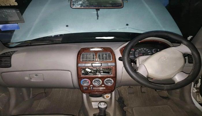 2012 Hyundai Accent EXECUTIVE, CNG, Manual, 92,336 km, interior