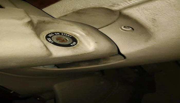 2012 Hyundai Accent EXECUTIVE, CNG, Manual, 92,336 km, interior