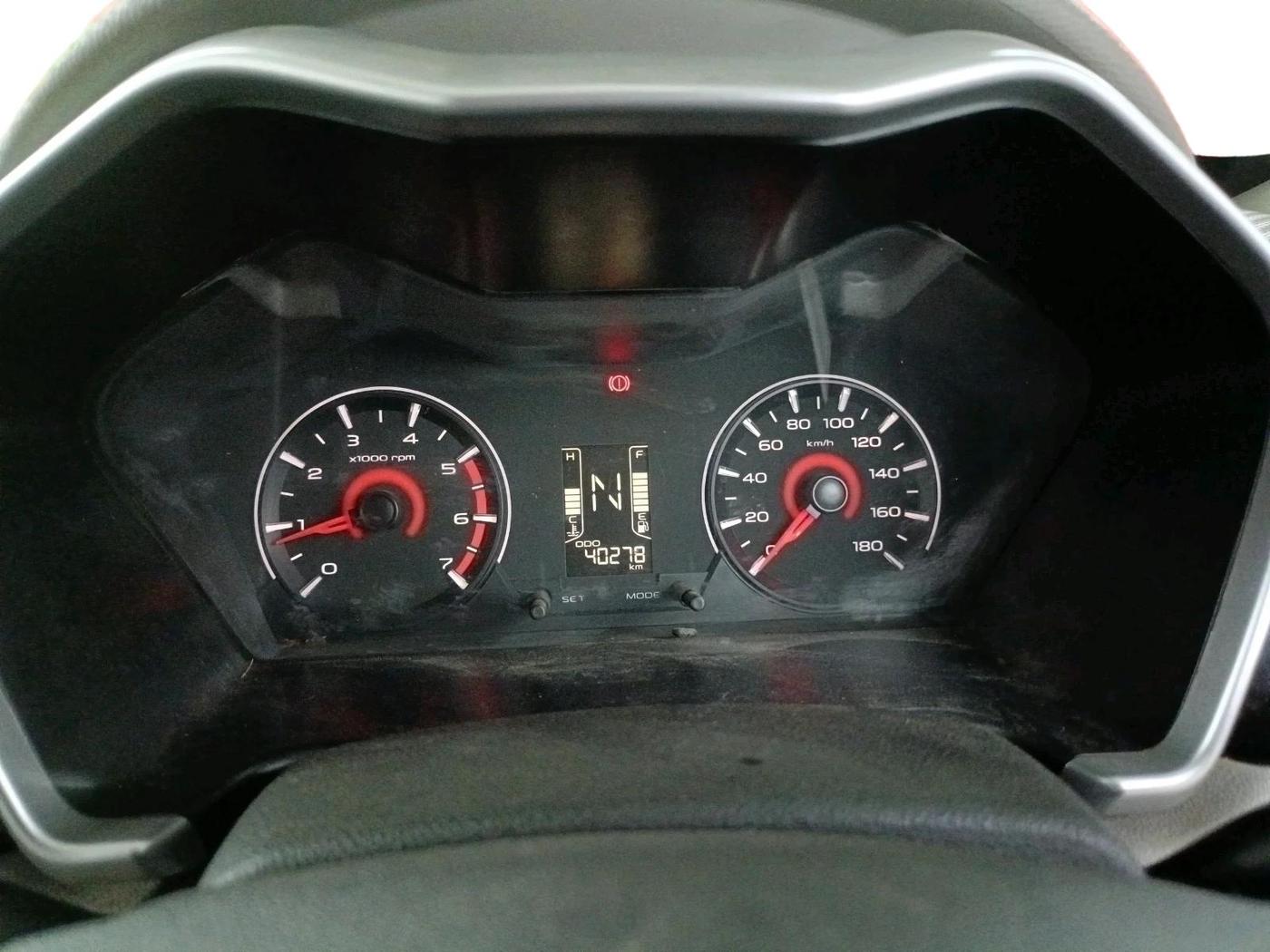 2017 Mahindra Kuv100 K6 PLUS 6 STR, Petrol, Manual, 40,278 km, interior