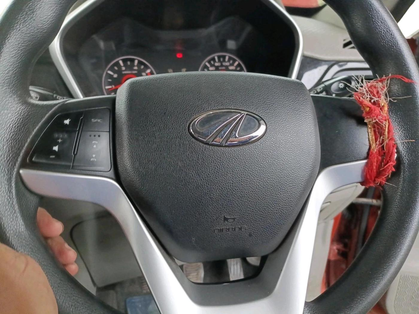 2017 Mahindra Kuv100 K6 PLUS 6 STR, Petrol, Manual, 40,278 km, interior