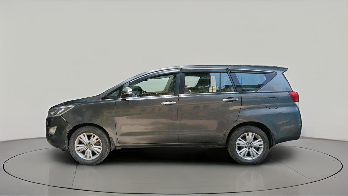 2016 Toyota Innova Crysta 2.7 ZX AT 7 STR, Petrol, Automatic, 99,311 km, exterior