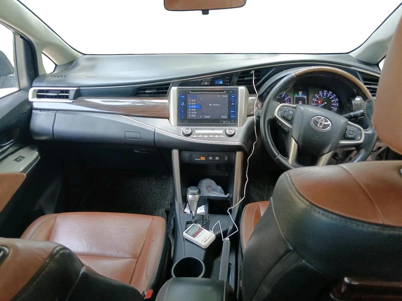 2016 Toyota Innova Crysta 2.7 ZX AT 7 STR, Petrol, Automatic, 99,311 km, interior