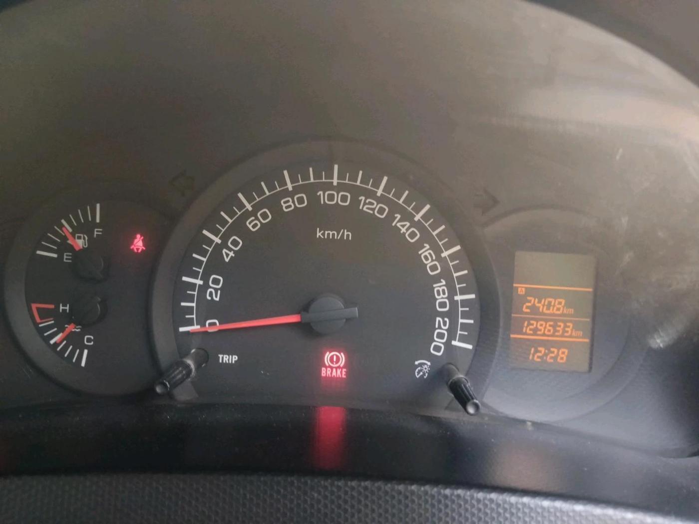 2011 Maruti Swift LXI, Petrol, Manual, 1,29,633 km, interior