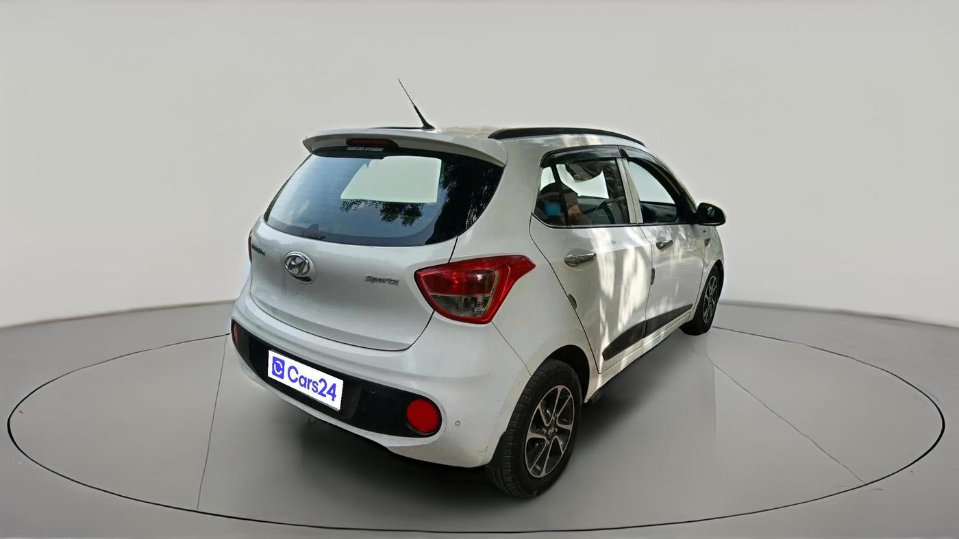 2018 Hyundai Grand i10 SPORTZ AT 1.2 KAPPA VTVT, Petrol, Automatic, 1,13,822 km, exterior