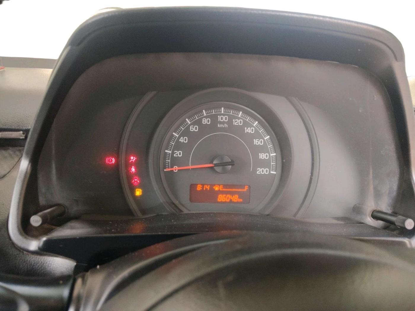 2018 Maruti Swift LXI, CNG, Manual, 86,048 km, interior