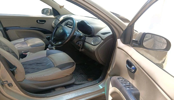2011 Hyundai i10 MAGNA 1.2, CNG, Manual, 1,13,124 km, interior