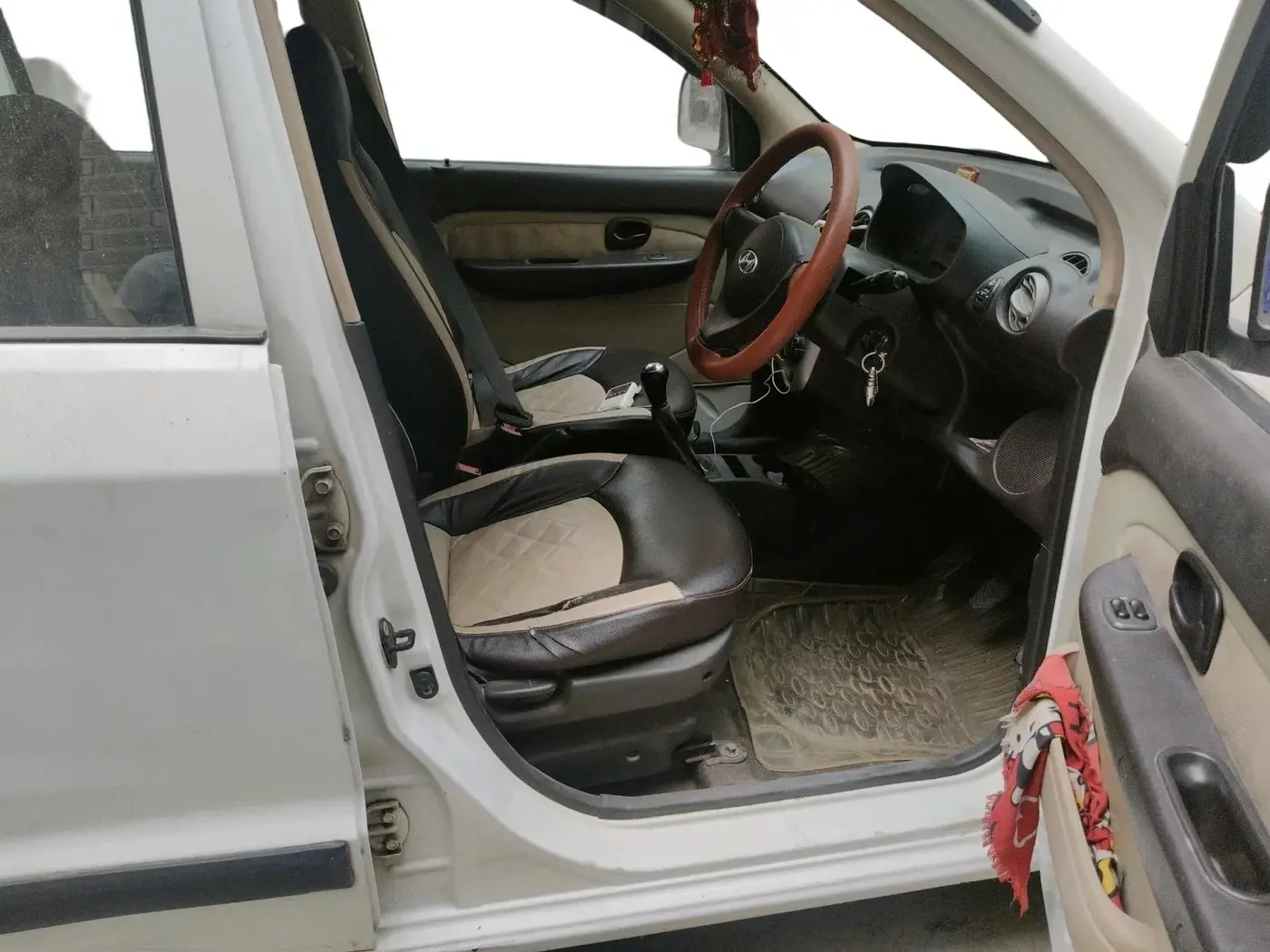 2013 Hyundai Santro Xing GL PLUS, Petrol, Manual, 53,185 km, interior