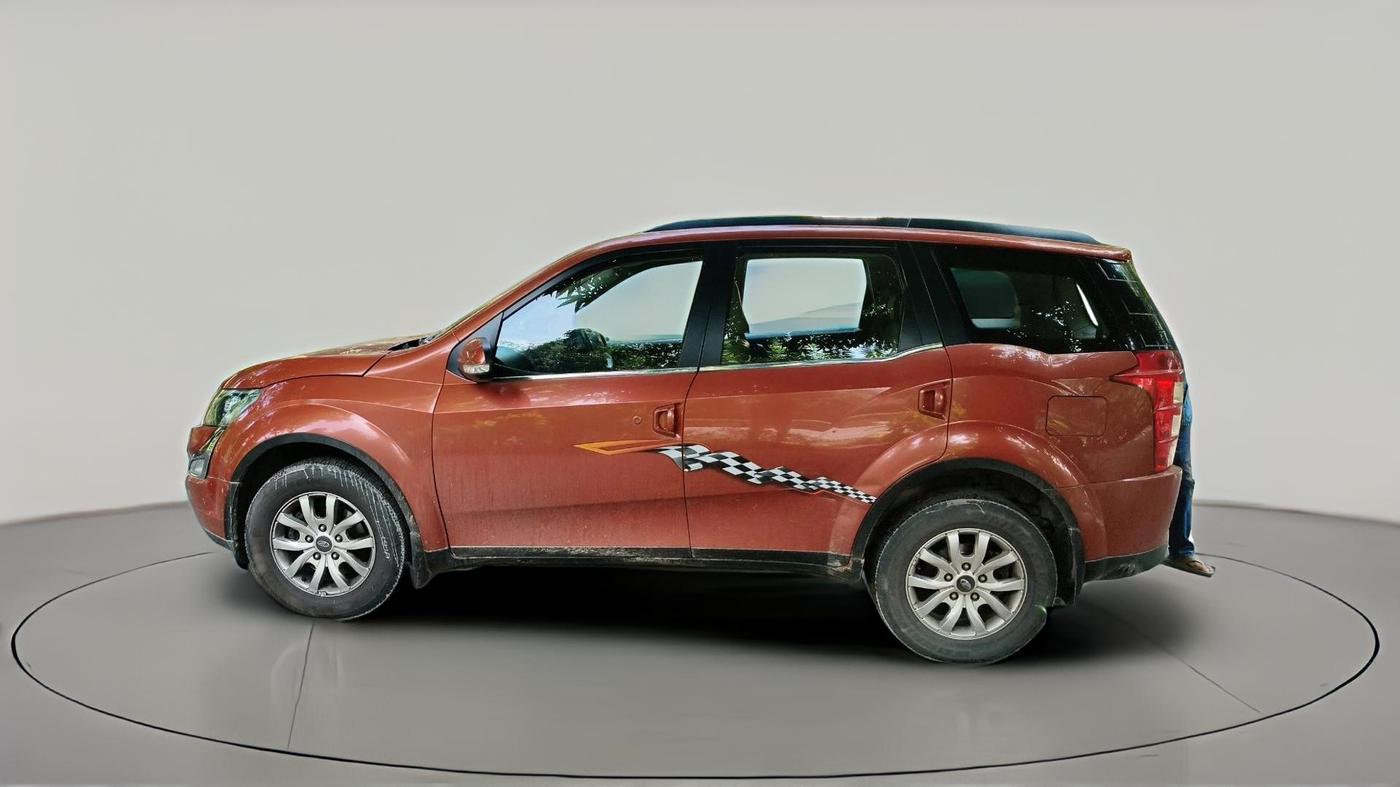 2016 Mahindra XUV500 W10, Diesel, Manual, 61,539 km, exterior