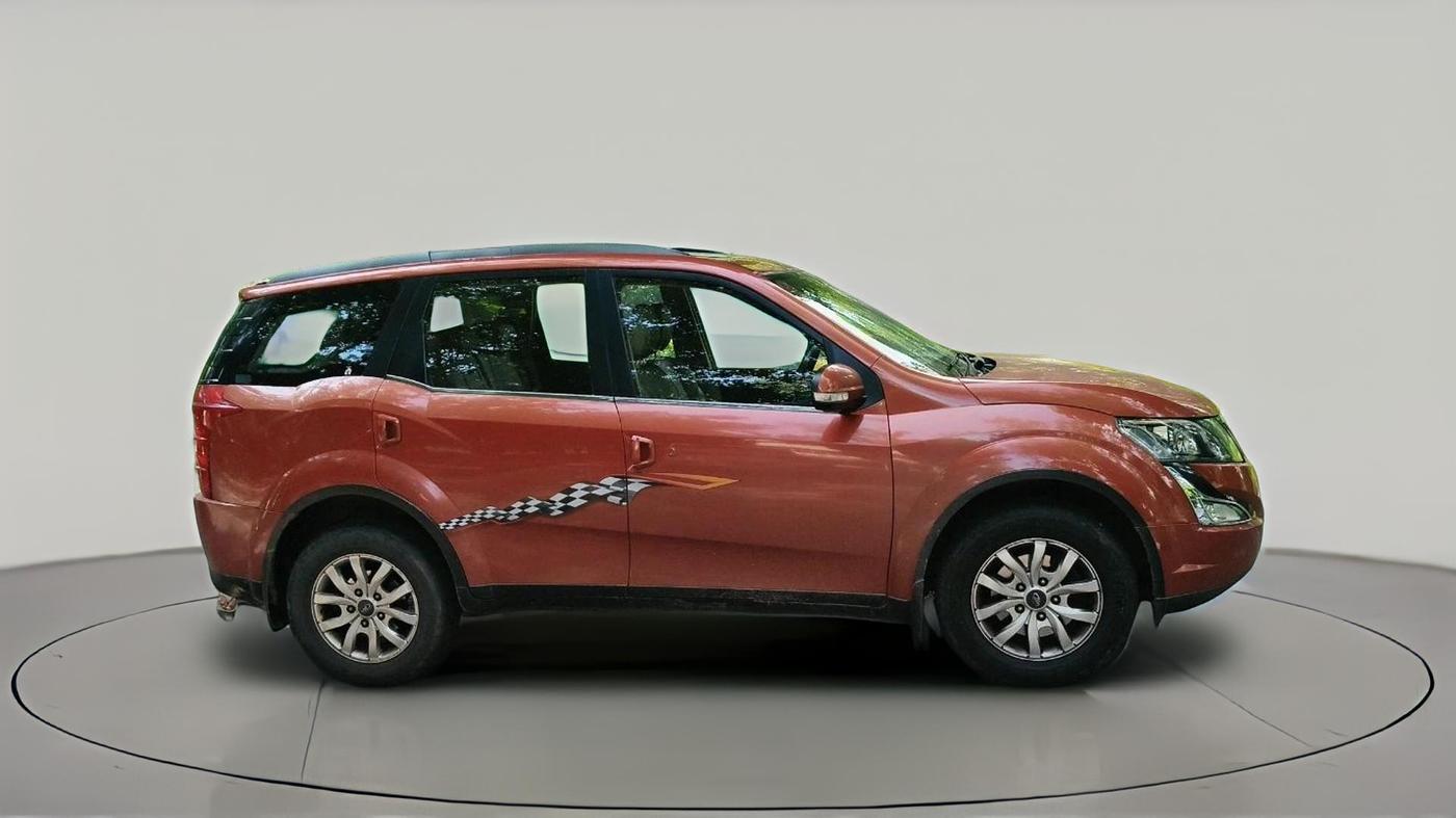2016 Mahindra XUV500 W10, Diesel, Manual, 61,539 km, exterior