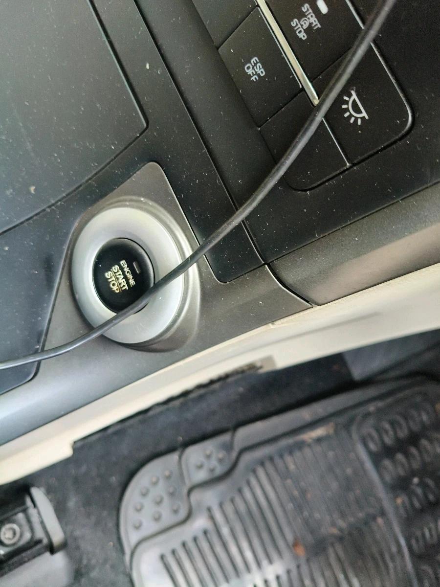2016 Mahindra XUV500 W10, Diesel, Manual, 61,539 km, interior