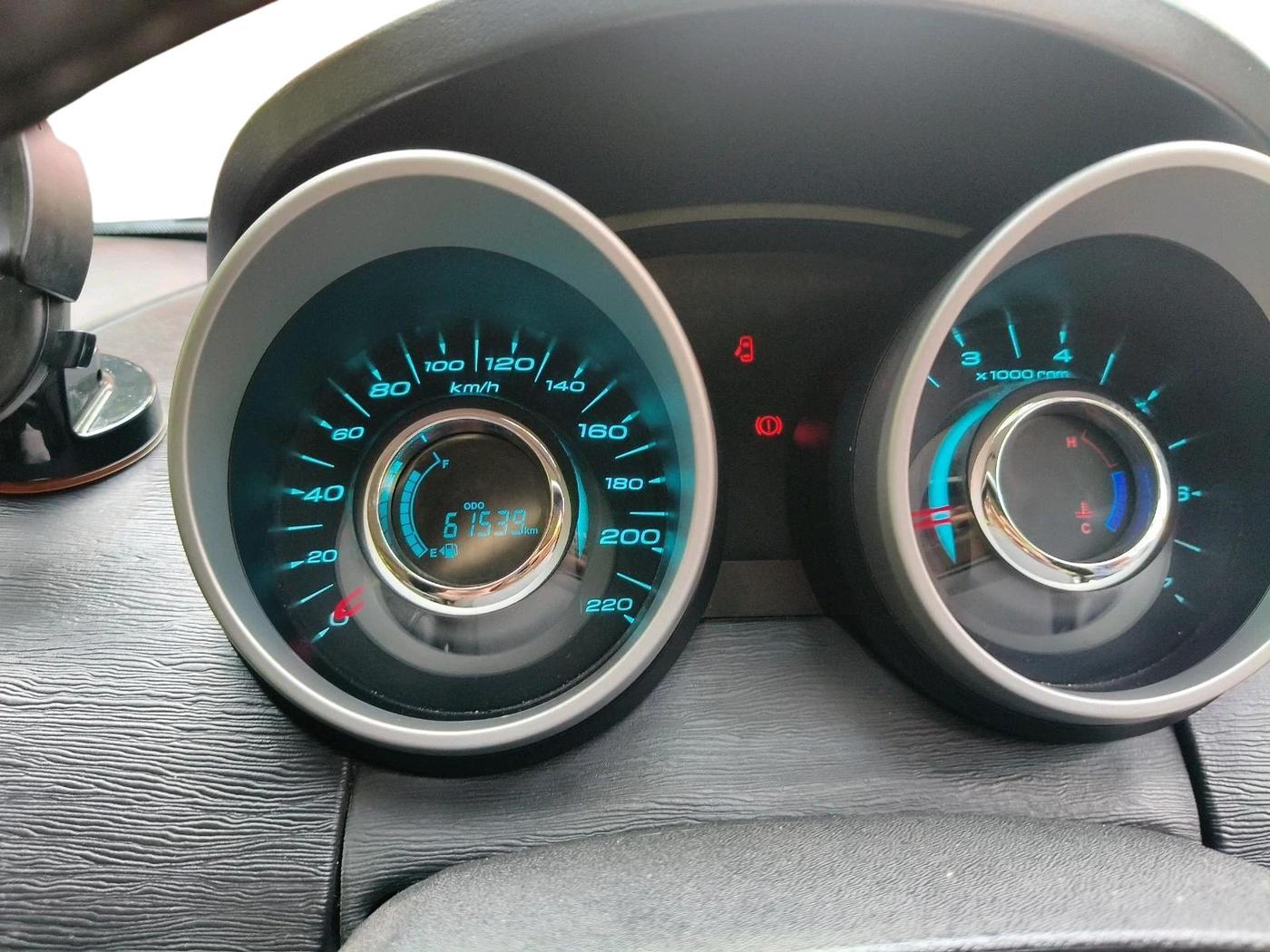 2016 Mahindra XUV500 W10, Diesel, Manual, 61,539 km, interior