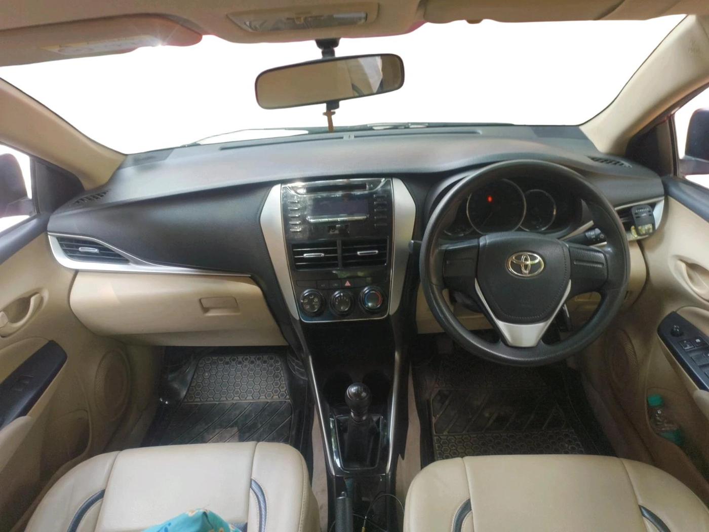 2019 Toyota YARIS J MT, Petrol, Manual, 60,566 km, interior