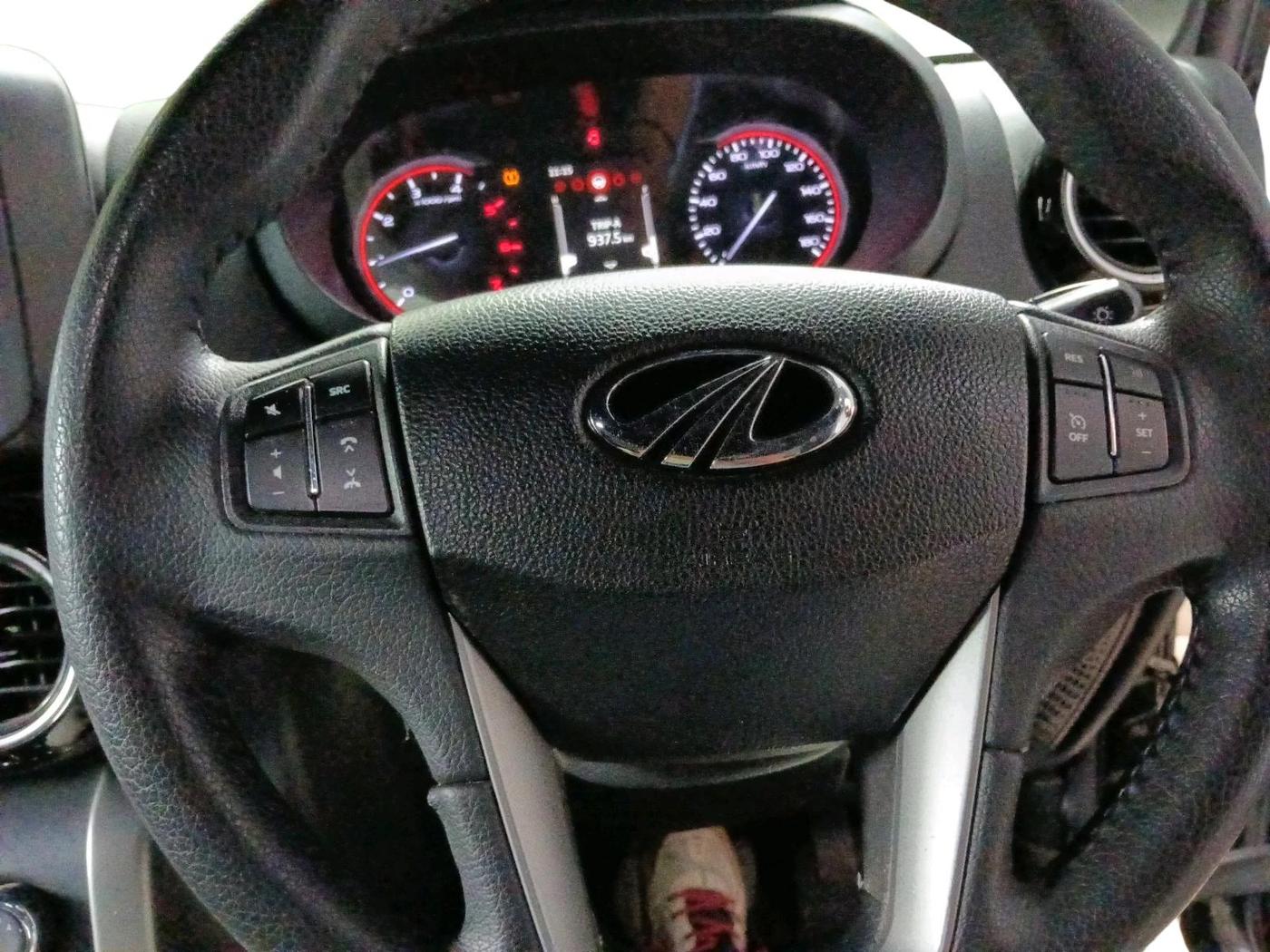 2022 Mahindra Thar LX D AT 4WD HT, Diesel, Automatic, 54,713 km, interior