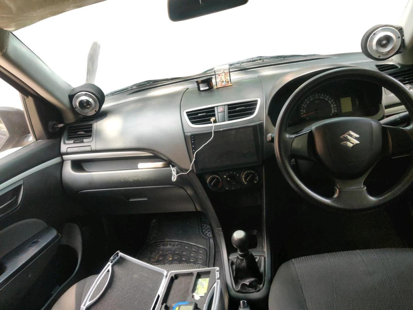 2016 Maruti Swift LXI (O), Petrol, Manual, 73,925 km, interior