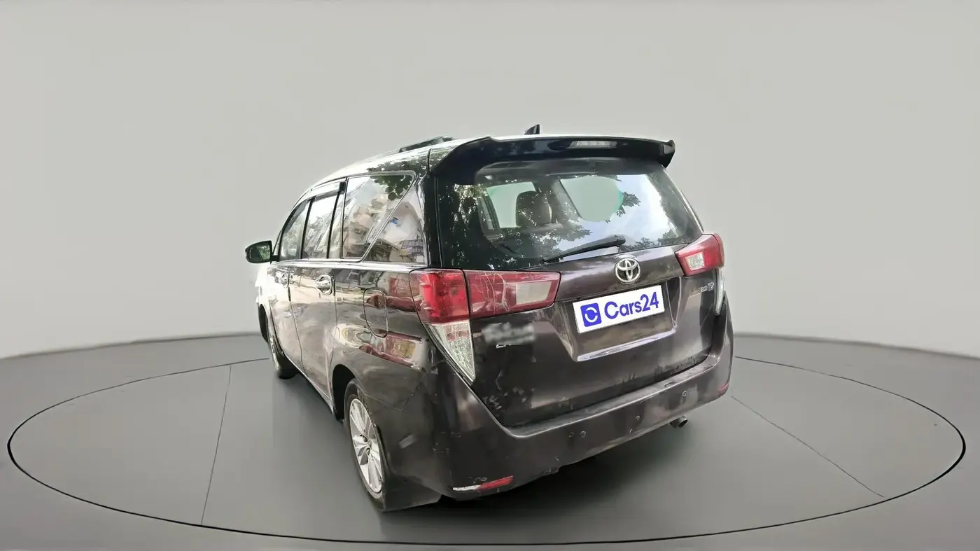 2017 Toyota Innova Crysta 2.8 ZX AT 7 STR, Diesel, Automatic, 1,54,759 km, exterior