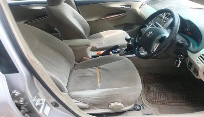 2011 Toyota Corolla Altis G PETROL, Petrol, Manual, 1,44,520 km, interior