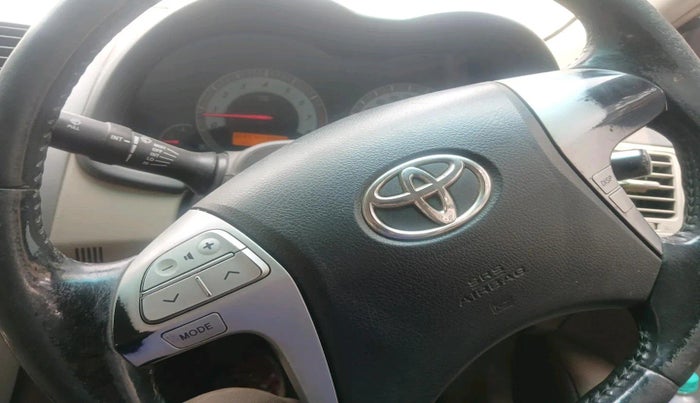 2011 Toyota Corolla Altis G PETROL, Petrol, Manual, 1,44,520 km, interior