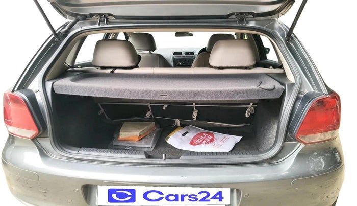 2013 Volkswagen Polo COMFORTLINE 1.2L PETROL, Petrol, Manual, 1,29,078 km, exterior