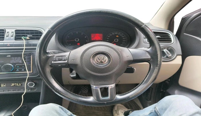 2013 Volkswagen Polo COMFORTLINE 1.2L PETROL, Petrol, Manual, 1,29,078 km, interior