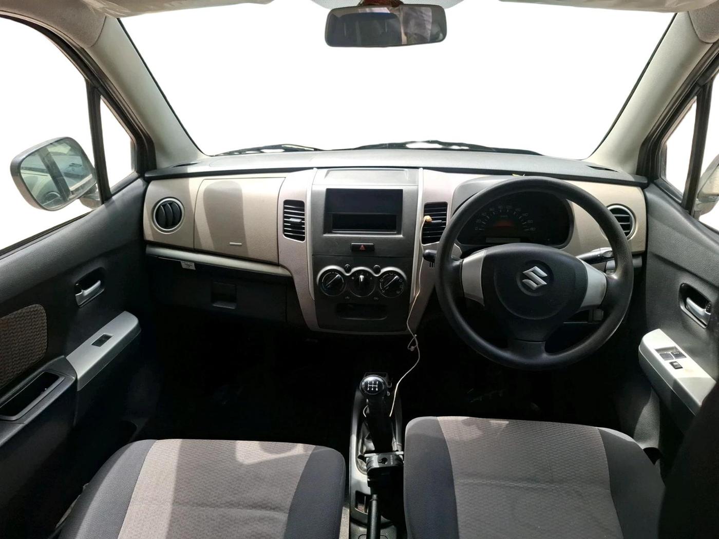 2013 Maruti Wagon R 1.0 LXI, Petrol, Manual, 13,658 km, interior