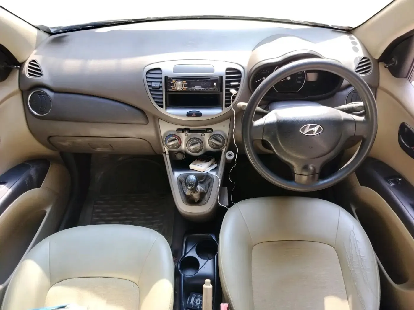 2011 Hyundai i10 ERA 1.1, Petrol, Manual, 51,450 km, interior