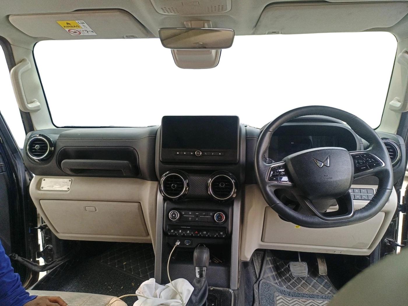 2025 Mahindra Thar Roxx AX7 L Diesel AT 2WD, Diesel, Automatic, 14,338 km, interior