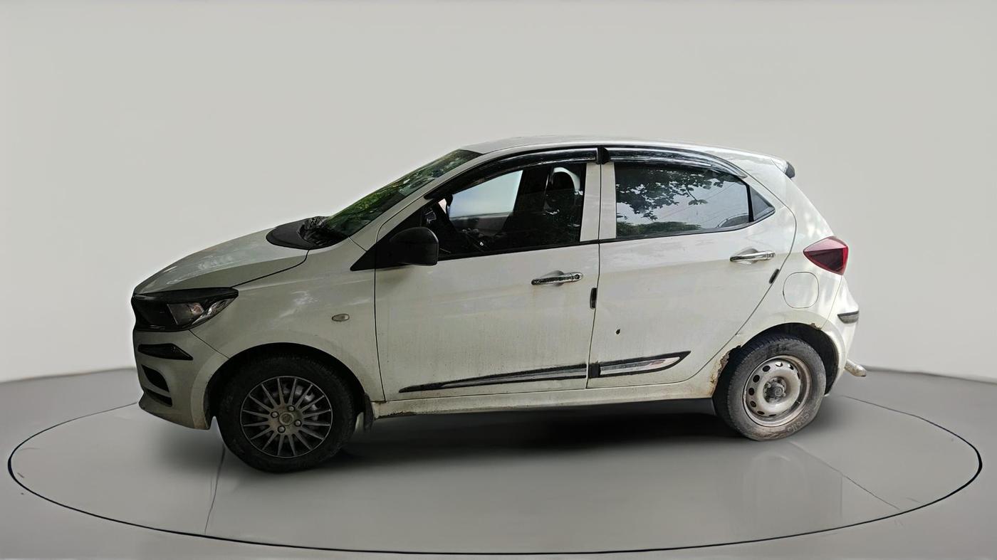 2022 Tata Tiago XM CNG, CNG, Manual, 73,347 km, exterior