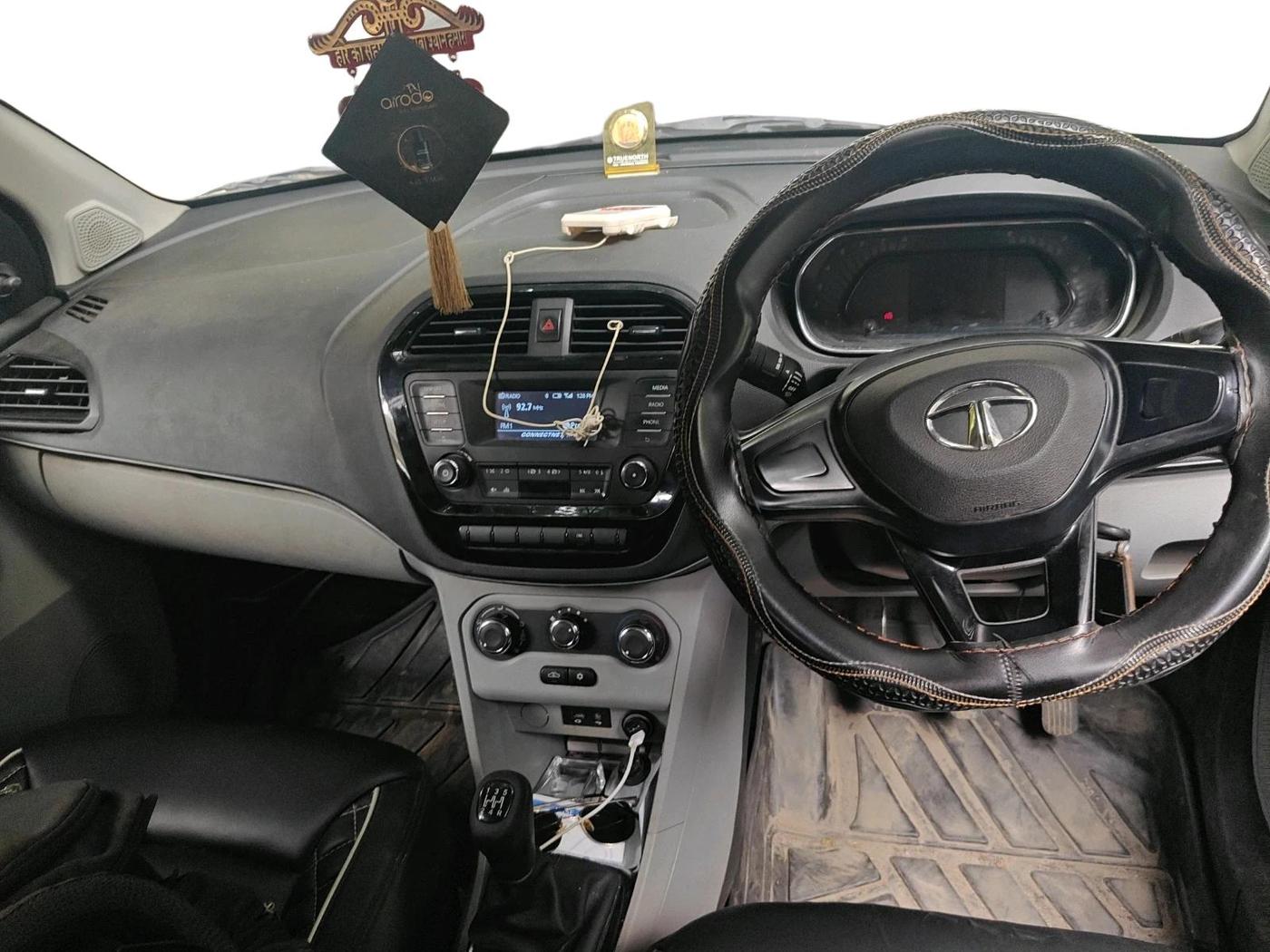 2022 Tata Tiago XM CNG, CNG, Manual, 73,347 km, interior