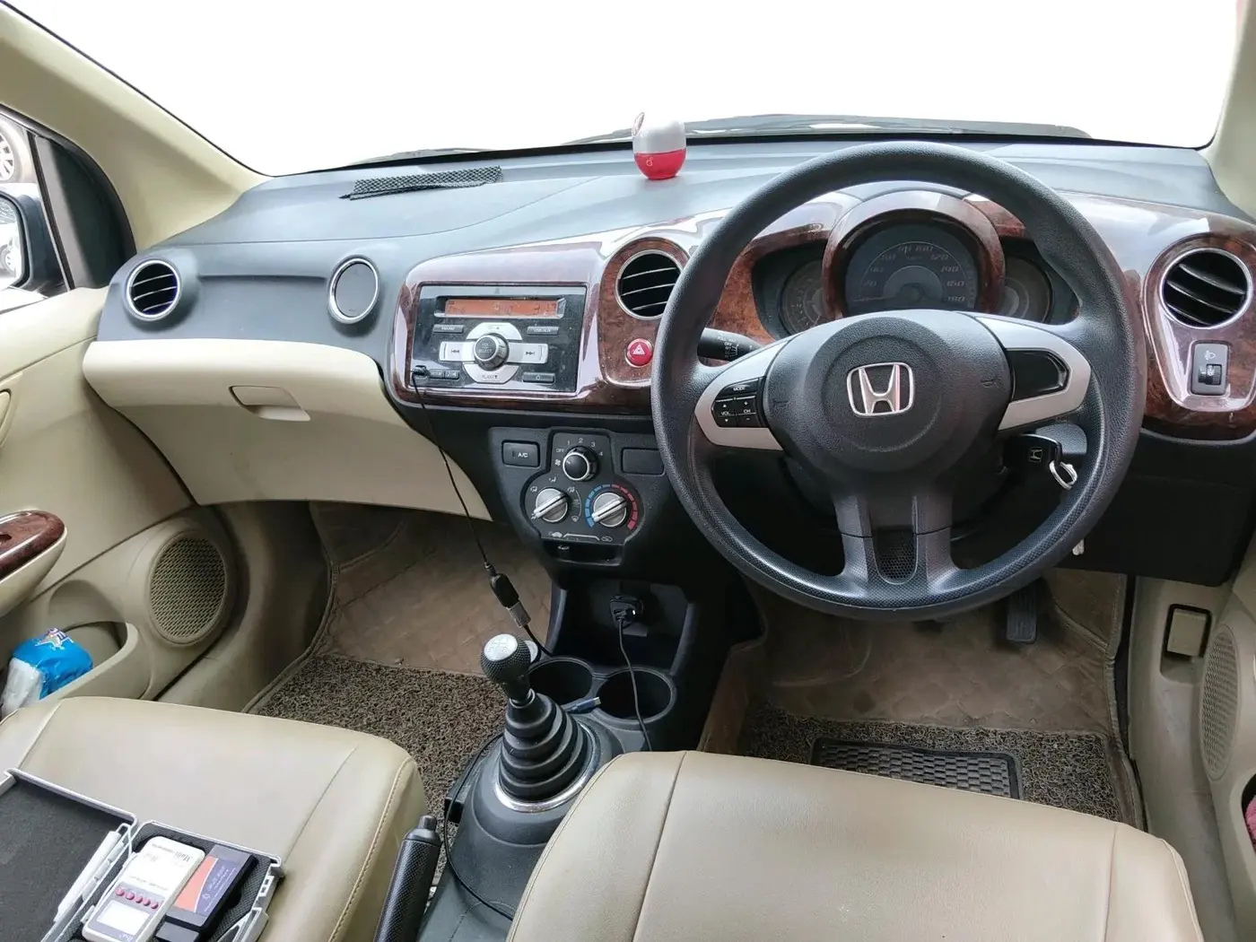 2014 Honda Amaze 1.2L I-VTEC S, Petrol, Manual, 21,609 km, interior