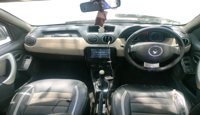 2014 Renault Duster RXL PETROL, Petrol, Manual, 50,369 km, interior