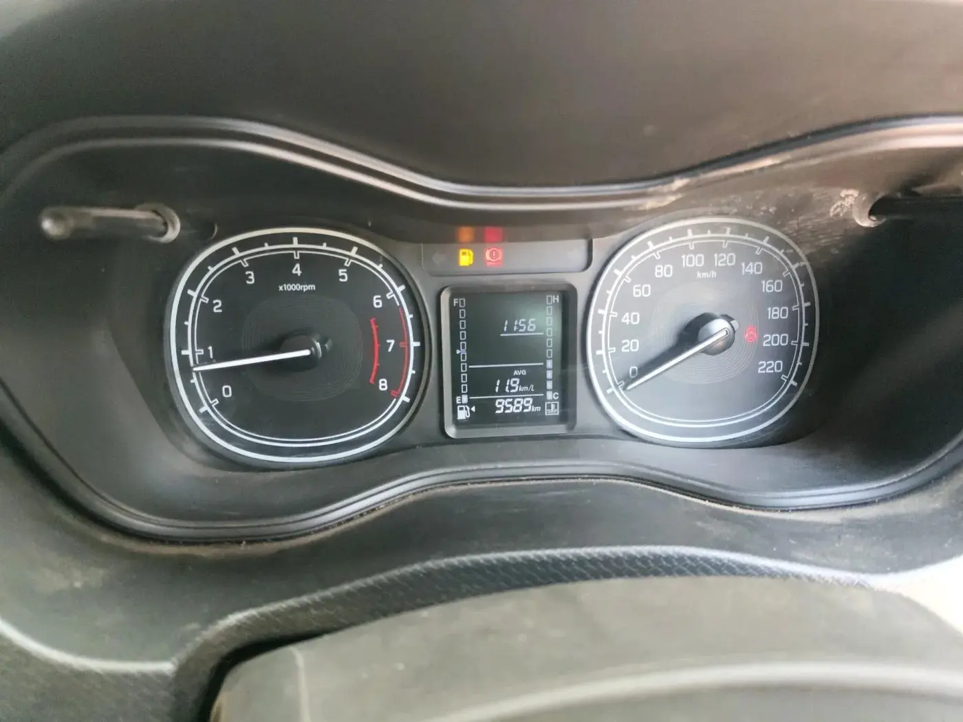 2022 Maruti Vitara Brezza LXI, Petrol, Manual, 9,589 km, interior