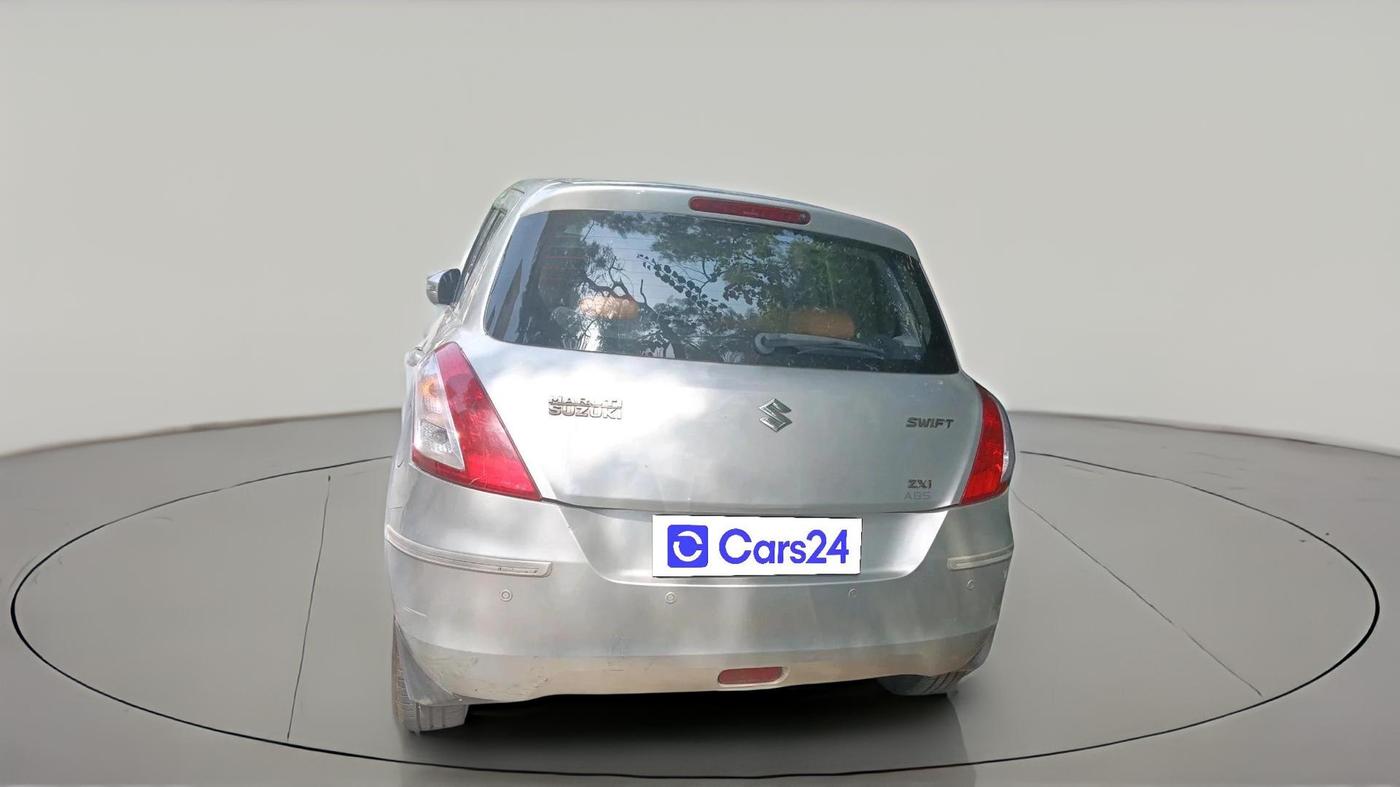 2015 Maruti Swift ZXI, Petrol, Manual, 1,36,129 km, exterior
