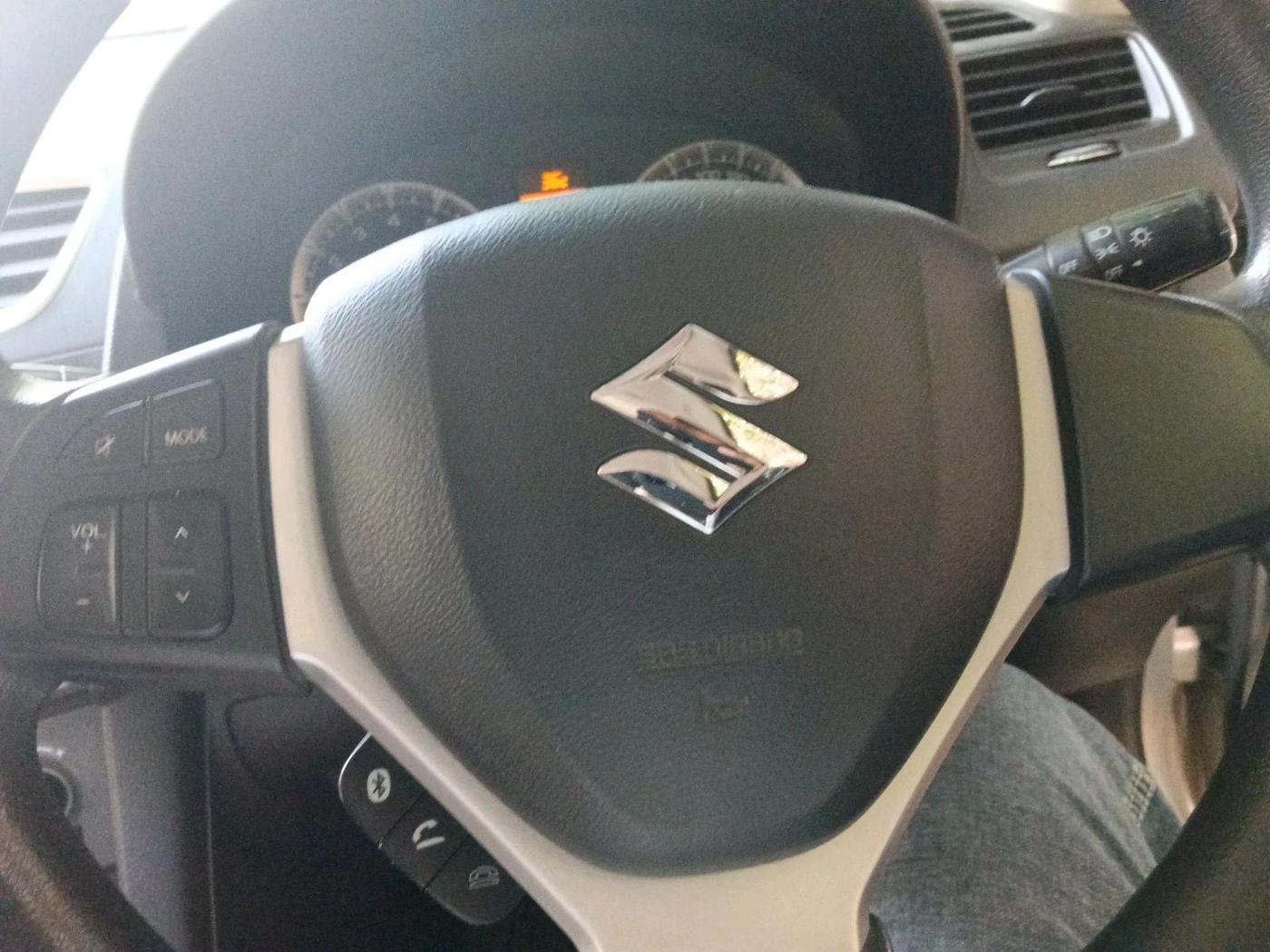 2015 Maruti Swift ZXI, Petrol, Manual, 1,36,129 km, interior
