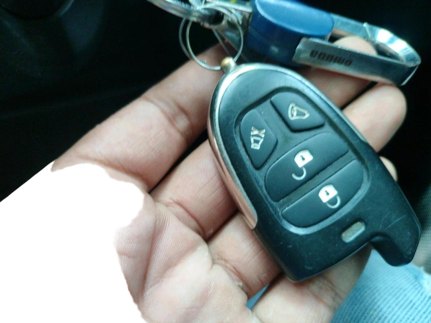2023 Tata PUNCH PURE MT, CNG, Manual, 34,615 km, interior