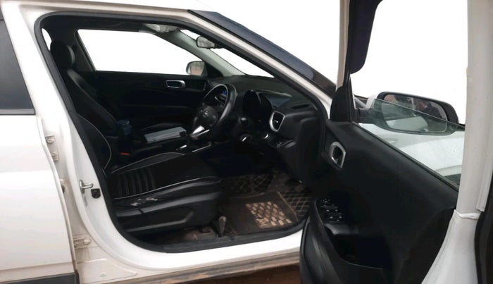 2020 Hyundai VENUE S 1.2, CNG, Manual, 89,852 km, interior