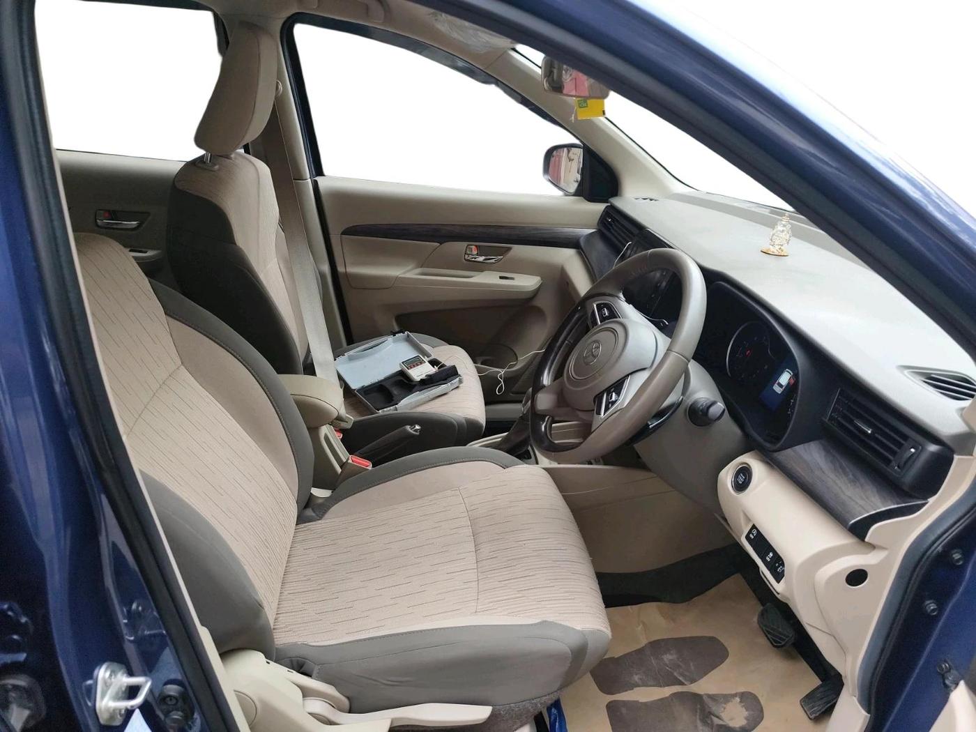2023 Toyota RUMION V AT , Petrol, Automatic, 38,927 km, interior