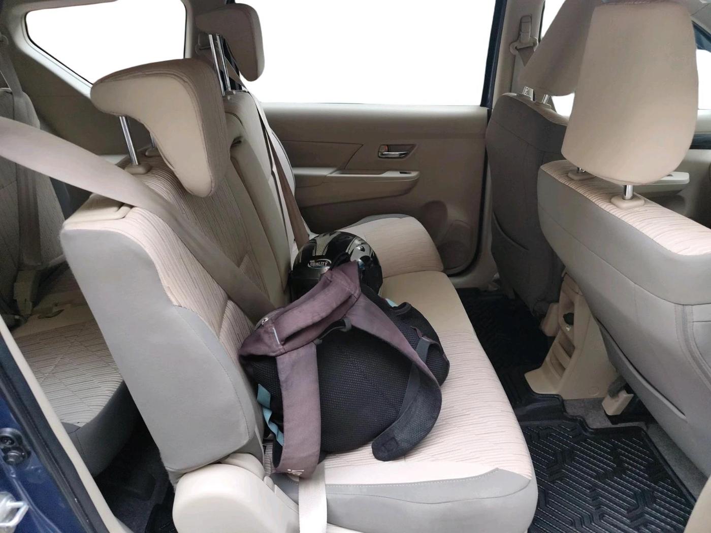 2023 Toyota RUMION V AT , Petrol, Automatic, 38,927 km, interior