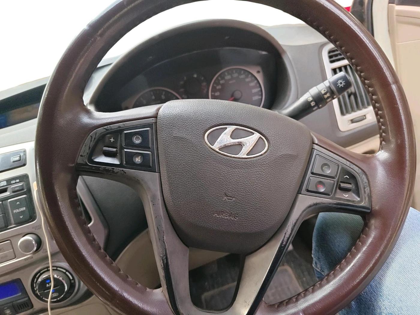 2013 Hyundai i20 SPORTZ 1.2, Petrol, Manual, 72,795 km, interior