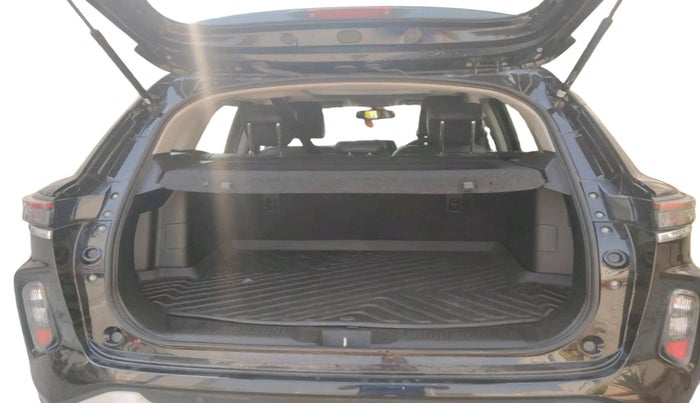 2023 Maruti Grand Vitara ALPHA SMART HYBRID, Petrol, Manual, 26,372 km, exterior