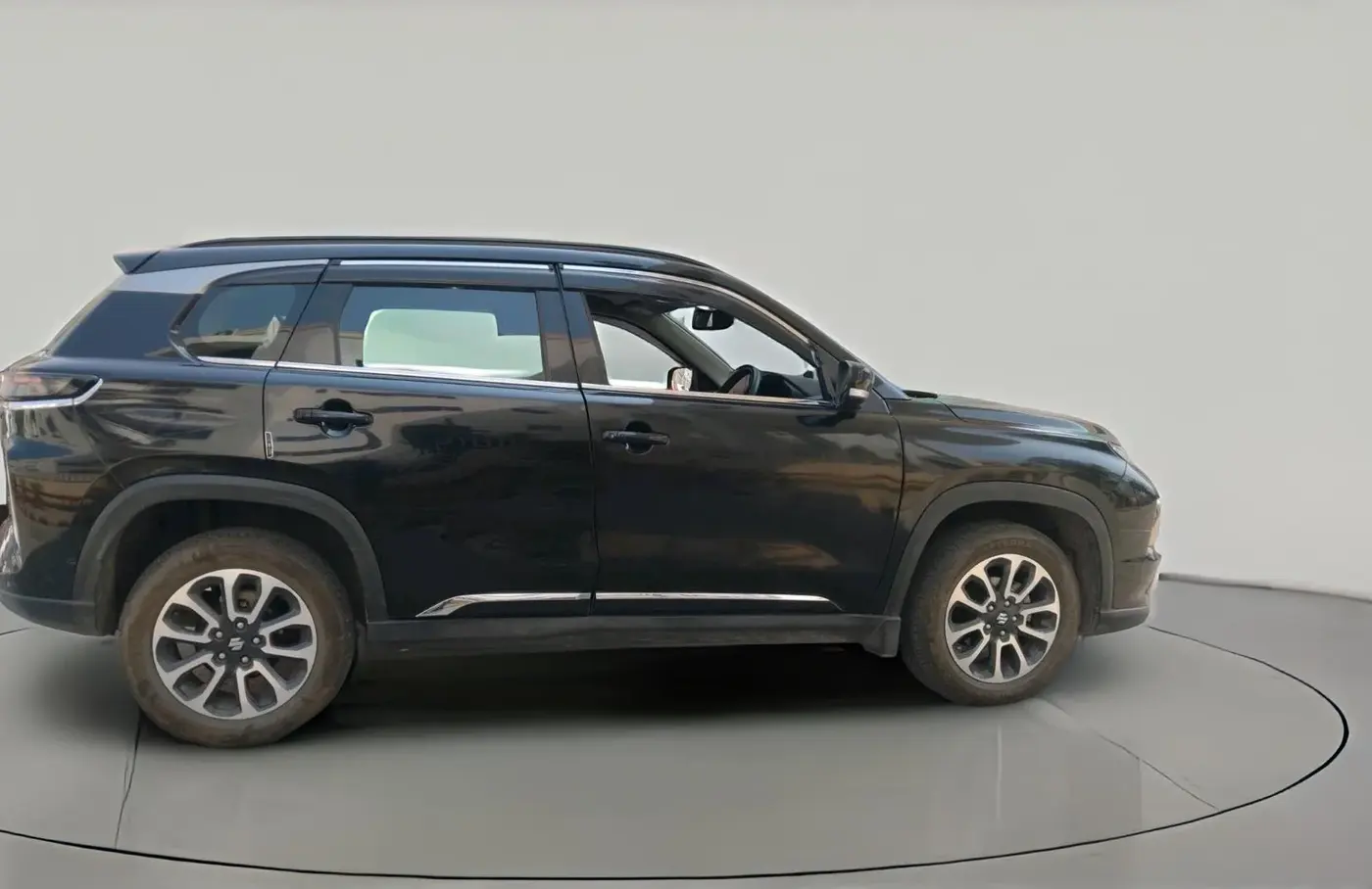 2023 Maruti Grand Vitara ALPHA SMART HYBRID, Petrol, Manual, 26,372 km, exterior