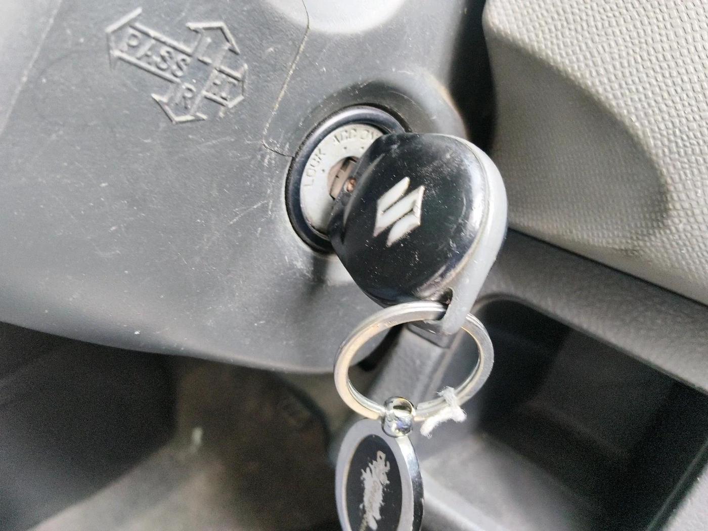 2011 Maruti Wagon R 1.0 VXI, Petrol, Manual, 68,562 km, interior