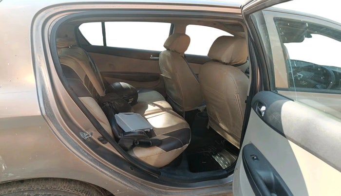 2012 Hyundai i20 SPORTZ 1.2, Petrol, Manual, 1,31,289 km, interior