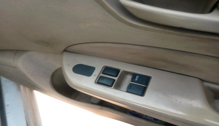 2018 Maruti Swift Dzire TOUR S-CNG, CNG, Manual, 1,24,237 km, interior