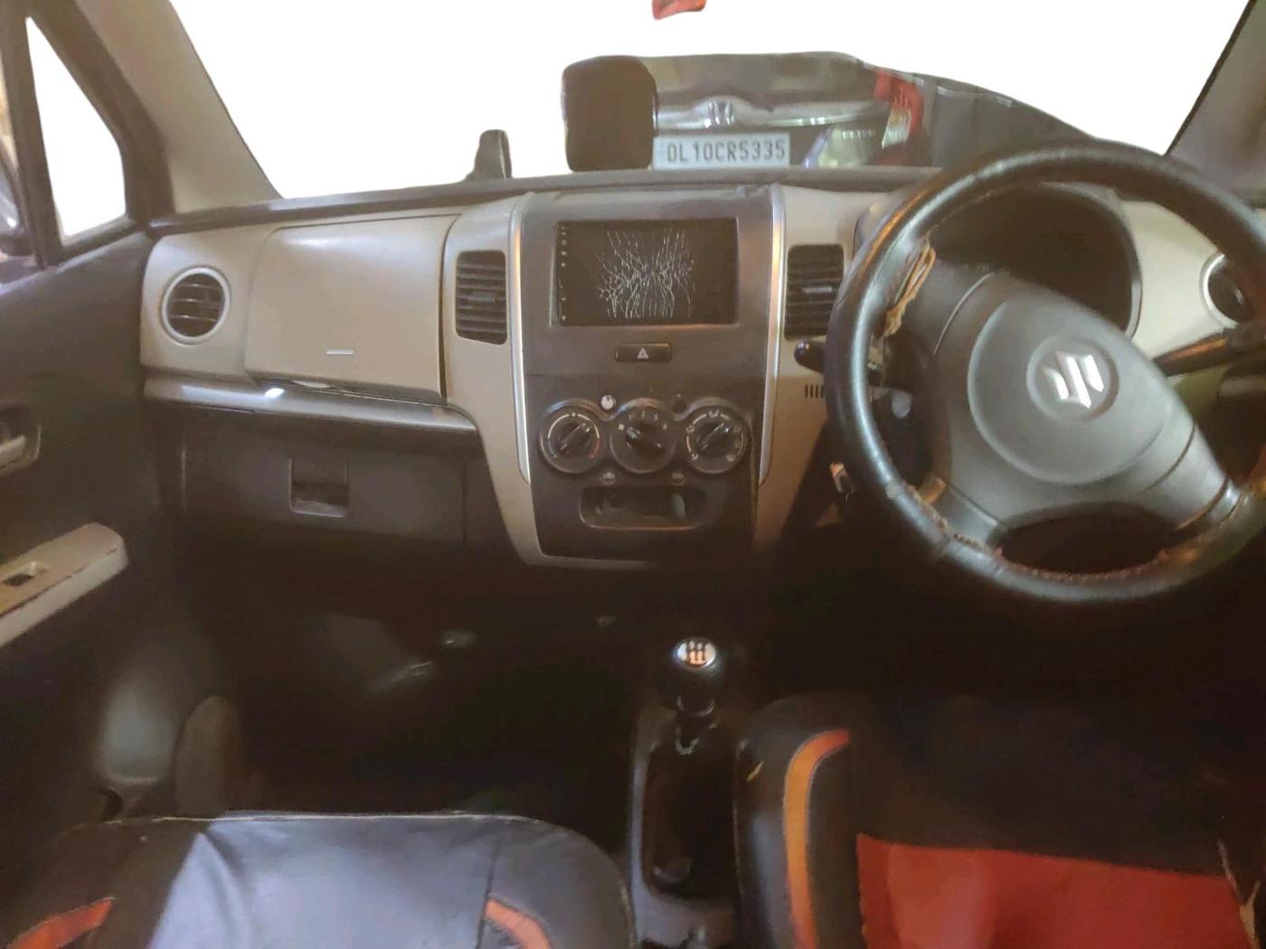2016 Maruti Wagon R 1.0 LXI, CNG, Manual, 1,22,189 km, interior