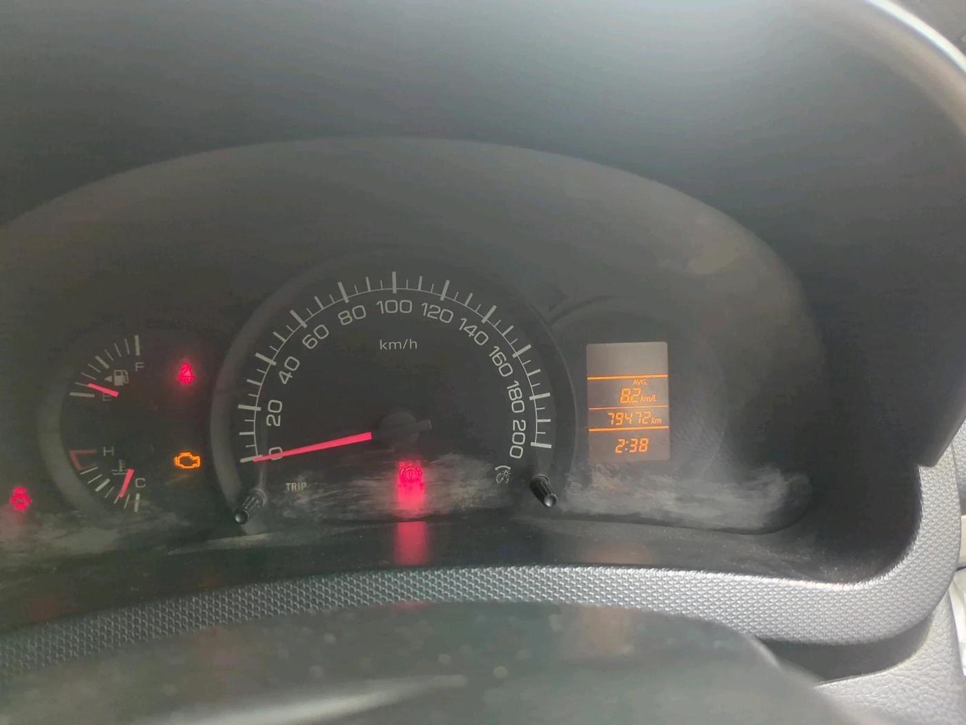 2015 Maruti Swift LXI (O), CNG, Manual, 79,472 km, interior