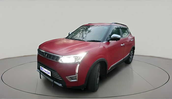 2023 Mahindra XUV300 W8 (O) 1.2 PETROL AMT, Petrol, Automatic, 15,820 km, exterior