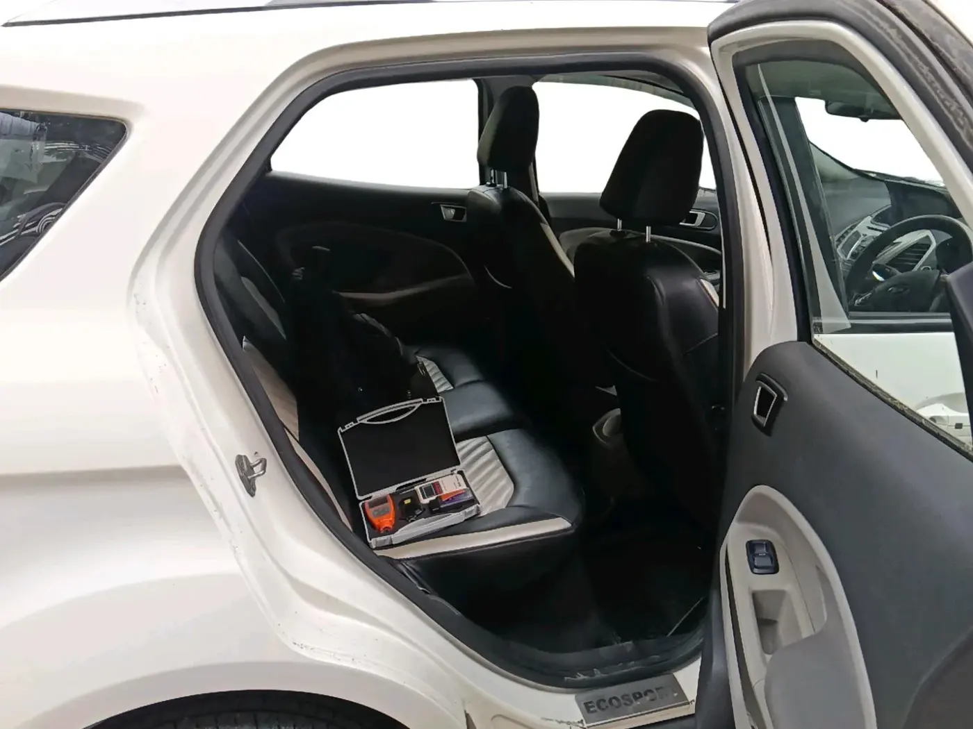 2017 Ford Ecosport TITANIUM 1.5L DIESEL, Diesel, Manual, 91,450 km, interior