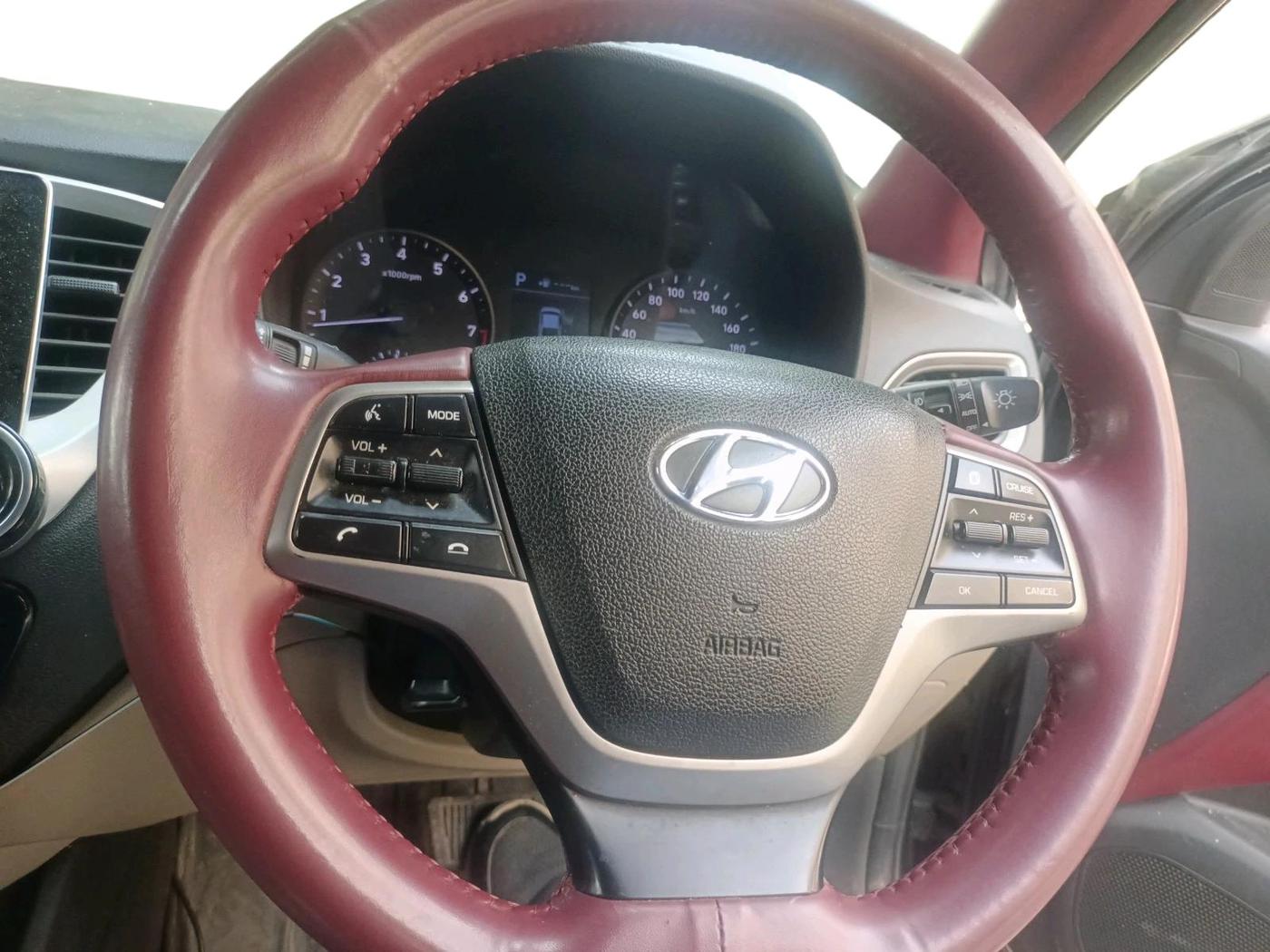2019 Hyundai Verna 1.6 VTVT SX (O) AT, CNG, Automatic, 90,938 km, interior